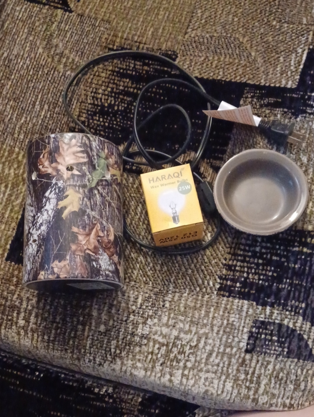 2/$50 Scentsy Electric Light-Up Wax Warmer With A Leafy Design & 2 New Bulbs